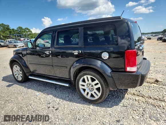 2008 Dodge Nitro R/T with VIN 1D8GT58638W150383, listed as a Copart auction lot 66462045 with 122,559 mi miles and Salvage title. Bid and sale history available at DreamBid. Image 2.