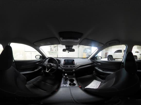 ✅ 2025 Nissan Altima SV • VIN: 1N4BL4DWXSN359700 • Лот: 43190826. Опубликован ранее на IAAI с пробегом 12 832 миль. Бесплатный доступ к архиву аукционных продаж из США и подробный отчёт об истории автомобиля на DreamBid. Изображение 18.