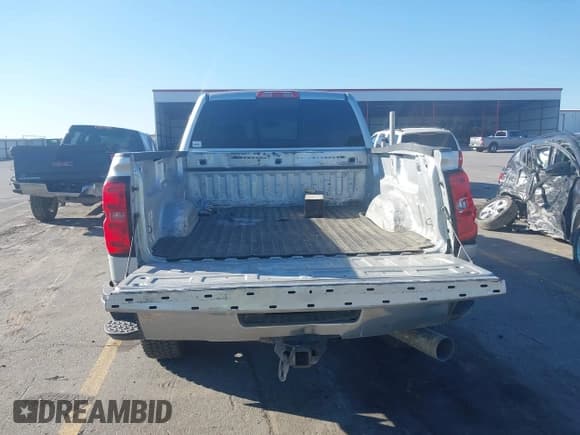✅ 2019 Chevrolet Silverado 2500HD LT • VIN: 1GC1KSEY5KF112320 • Lot: 43312069. Listed on IAAI with 384,042 mi. Free auction sales archive from the USA and detailed vehicle history report at DreamBid. Image 16.