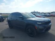 ✅ 2023 Jeep Grand Cherokee Limited • VIN: 1C4RJHBG7PC667105 • Lot: 43236228. Wystawiony na IAAI z przebiegiem 37 441 mil. Bezpłatny archiwum sprzedaży aukcyjnych z USA i szczegółowy raport historii pojazdu na DreamBid. Zdjęcie 1.