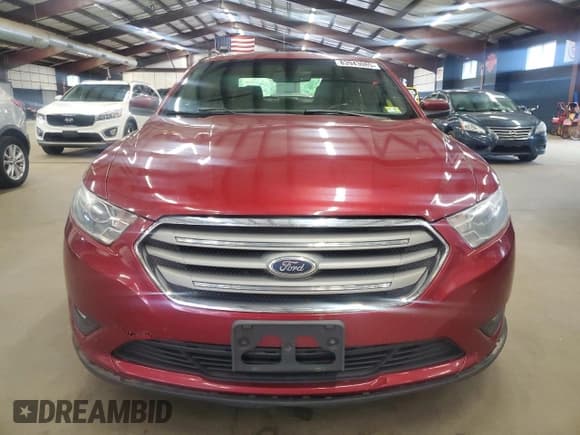 ✅ 2013 Ford Taurus SEL • VIN: 1FAHP2H8XDG189988 • Лот: 83943085. Опубликован ранее на Copart с пробегом 142 857 миль. Бесплатный доступ к архиву аукционных продаж из США и подробный отчёт об истории автомобиля на DreamBid. Изображение 5.