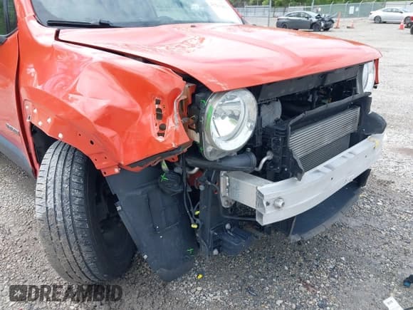 ✅ 2017 Jeep Renegade Latitude • VIN: ZACCJABB9HPG37652 • Lot: 42202859. Listed on IAAI with 98,629 mi. Free auction sales archive from the USA and detailed vehicle history report at DreamBid. Image 18.