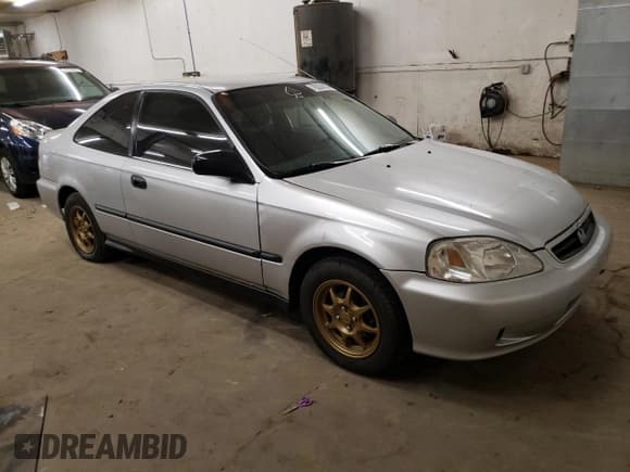 ✅ 2000 Honda Civic HX • VIN: 1HGEJ7125YL108282 • Lot: 78304824. Listed on Copart with 200,108 mi. Free auction sales archive from the USA and detailed vehicle history report at DreamBid. Image 4.