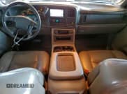 ✅ 2006 Chevrolet Avalanche LT • VIN: 3GNEK12ZX6G138240 • Лот: 95770735. Опубликован ранее на Copart с пробегом 163 421 миль. Бесплатный доступ к архиву аукционных продаж из США и подробный отчёт об истории автомобиля на DreamBid. Изображение 8.