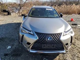 ✅ 2019 Lexus UX 200 • VIN: JTHY3JBHXK2013766 • Lot: 70606282. Wystawiony na Copart z przebiegiem 17 200 mil. Bezpłatny archiwum sprzedaży aukcyjnych z USA i szczegółowy raport historii pojazdu na DreamBid. Zdjęcie 5.