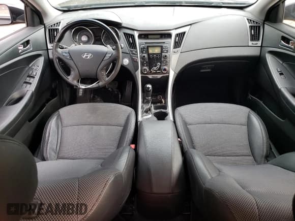 ✅ 2011 Hyundai Sonata SE • VIN: 5NPEC4AC9BH098836 • Lot: 72466224. Listed on Copart with 124,982 mi. Free auction sales archive from the USA and detailed vehicle history report at DreamBid. Image 8.