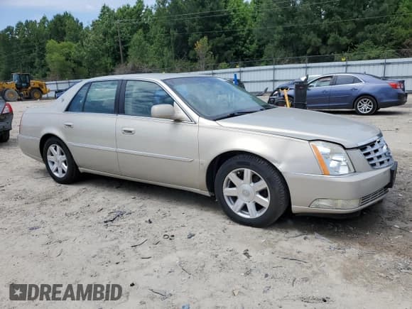 ✅ 2007 Cadillac DTS V8 • VIN: 1G6KD57Y87U180940 • Лот: 59942935. Опубликован ранее на Copart с пробегом 106 062 миль. Бесплатный доступ к архиву аукционных продаж из США и подробный отчёт об истории автомобиля на DreamBid. Изображение 4.