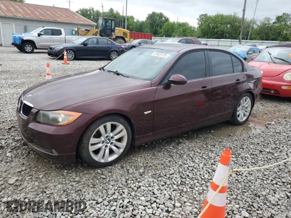 ✅ 2007 BMW 3 Series 328i • VIN: WBAVA33547KX76185 • Lot: 57923175. Listed on Copart with 177,710 mi. Free auction sales archive from the USA and detailed vehicle history report at DreamBid. Image 1.