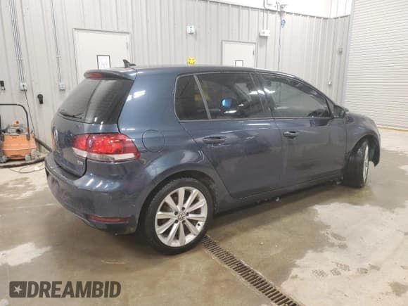 ✅ 2014 Volkswagen Golf TDI w/Sunroof & Nav • VIN: WVWDM7AJ7EW007070 • Лот: 83086954. Опубликован ранее на Copart с пробегом 100 693 миль. Бесплатный доступ к архиву аукционных продаж из США и подробный отчёт об истории автомобиля на DreamBid. Изображение 3.
