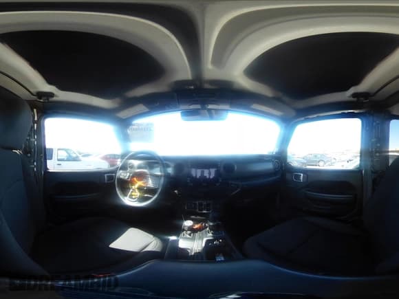 ✅ 2022 Jeep Gladiator Willys Sport • VIN: 1C6HJTAG6NL105507 • Lot: 43195431. Wystawiony na IAAI z przebiegiem Nie podano. Bezpłatny archiwum sprzedaży aukcyjnych z USA i szczegółowy raport historii pojazdu na DreamBid. Zdjęcie 18.