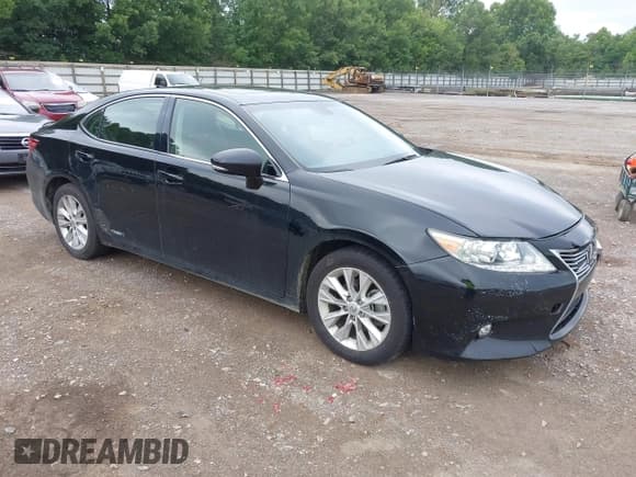 ✅ 2015 Lexus ES 300h • VIN: JTHBW1GG2F2077383 • Lot: 42788085. Listed on IAAI with 178,453 mi. Free auction sales archive from the USA and detailed vehicle history report at DreamBid. Image 1.