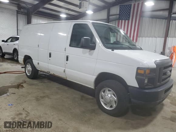 ✅ 2011 Ford Econoline Cargo Commercial • VIN: 1FTNE1EW5BDA94253 • Лот: 55234905. Опубликован ранее на Copart с пробегом 83 277 миль. Бесплатный доступ к архиву аукционных продаж из США и подробный отчёт об истории автомобиля на DreamBid. Изображение 4.