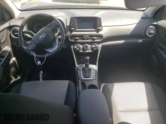 2018 Hyundai Kona SEL с VIN KM8K22AA1JU086429, выставлен на аукционе Copart как лот 49085263 с пробегом 22 104 миль миль и . История ставок и продаж доступна на DreamBid. Изображение 8.