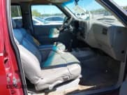 ✅ 1997 Chevrolet Blazer LS • VIN: 1GNDT13W0V2175348 • Lot: 41773422. Wystawiony na IAAI z przebiegiem 247 972 mil. Bezpłatny archiwum sprzedaży aukcyjnych z USA i szczegółowy raport historii pojazdu na DreamBid. Zdjęcie 5.