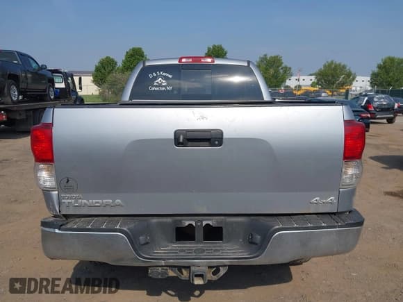 ✅ 2012 Toyota Tundra • VIN: 5TFUY5F18CX213152 • Lot: 42412559. Listed on IAAI with 187,935 mi. Free auction sales archive from the USA and detailed vehicle history report at DreamBid. Image 16.