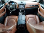 ✅ 2020 Maserati Levante • VIN: ZN661XUA0LX356669 • Лот: 85771034. Опубликован ранее на Copart с пробегом 65 739 миль. Бесплатный доступ к архиву аукционных продаж из США и подробный отчёт об истории автомобиля на DreamBid. Изображение 8.