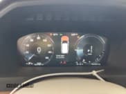 ✅ 2022 Volvo XC90 • VIN: YV4BR00Z6N1806226 • Лот: 70221013. Опубликован ранее на Copart с пробегом 26 765 миль. Бесплатный доступ к архиву аукционных продаж из США и подробный отчёт об истории автомобиля на DreamBid. Изображение 9.