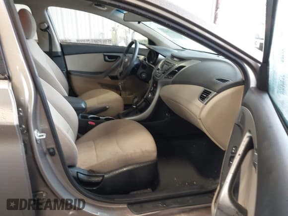 ✅ 2016 Hyundai Elantra SE • VIN: 5NPDH4AEXGH754063 • Лот: 43567863. Опубликован ранее на IAAI с пробегом 83 518 миль. Бесплатный доступ к архиву аукционных продаж из США и подробный отчёт об истории автомобиля на DreamBid. Изображение 5.