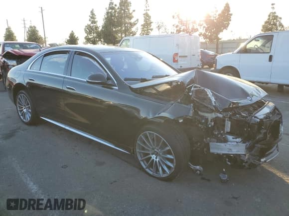 ✅ 2023 Mercedes-Benz S 500 • VIN: W1K6G6DB7PA188451 • Lot: 38385264. Wystawiony na Copart z przebiegiem Nie podano. Bezpłatny archiwum sprzedaży aukcyjnych z USA i szczegółowy raport historii pojazdu na DreamBid. Zdjęcie 4.