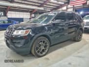 ✅ 2017 Ford Explorer • VIN: 1FM5K8B87HGD65226 • Lot: 96551035. Wystawiony na Copart z przebiegiem 150 337 mil. Bezpłatny archiwum sprzedaży aukcyjnych z USA i szczegółowy raport historii pojazdu na DreamBid. Zdjęcie 1.