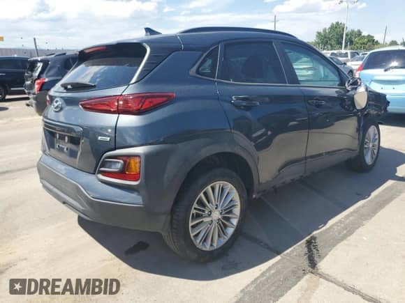 ✅ 2021 Hyundai Kona SEL Plus • VIN: KM8K6CAA0MU602021 • Lot: 58551223. Wystawiony na Copart z przebiegiem 8 649 mil mil. Skorzystaj z bezpłatnego archiwum sprzedaży aukcyjnych z USA i zobacz szczegółowy raport historii pojazdu na DreamBid. Zdjęcie 3.