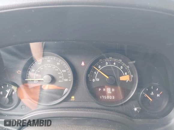 ✅ 2015 Jeep Patriot Latitude • VIN: 1C4NJRFB2FD348285 • Лот: 42857136. Опубликован ранее на IAAI с пробегом 175 803 миль. Бесплатный доступ к архиву аукционных продаж из США и подробный отчёт об истории автомобиля на DreamBid. Изображение 7.