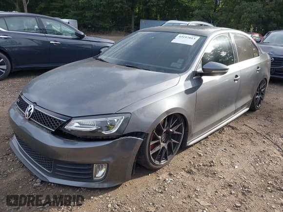 ✅ 2014 Volkswagen Jetta GLI • VIN: 3VW5T7AJ5EM374862 • Lot: 43197013. Listed on IAAI with 71,031 mi. Free auction sales archive from the USA and detailed vehicle history report at DreamBid. Image 6.