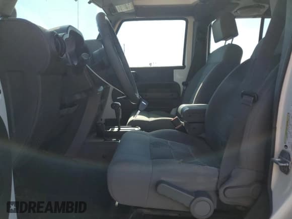 ✅ 2008 Jeep Wrangler Unlimited Rubicon • VIN: 1J8GA69118L642952 • Lot: 84234865. Listed on Copart with 182,418 mi. Free auction sales archive from the USA and detailed vehicle history report at DreamBid. Image 7.