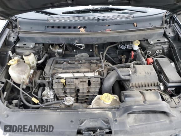 ✅ 2018 Dodge Journey SE • VIN: 3C4PDCAB7JT302152 • Lot: 90830725. Listed on Copart with 152,835 mi. Free auction sales archive from the USA and detailed vehicle history report at DreamBid. Image 11.