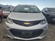 ✅ 2017 Chevrolet Bolt EV Premier • VIN: 1G1FX6S04H4160434 • Lot: 70419244. Wystawiony na Copart z przebiegiem Nie podano. Bezpłatny archiwum sprzedaży aukcyjnych z USA i szczegółowy raport historii pojazdu na DreamBid. Zdjęcie 5.