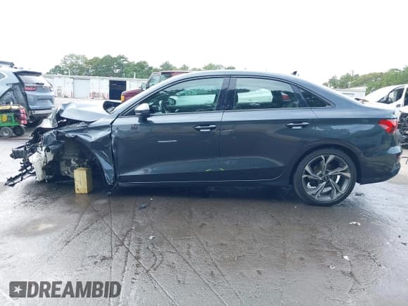 ✅ 2022 Audi A3 Premium • VIN: WAUGUDGY3NA016732 • Lot: 43298404. Listed on IAAI with 54,131 mi. Free auction sales archive from the USA and detailed vehicle history report at DreamBid. Image 15.