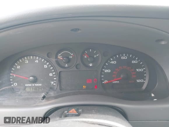 ✅ 2011 Ford Ranger XLT • VIN: 1FTKR4EE6BPB22950 • Lot: 42057972. Listed on IAAI with 114,834 mi. Free auction sales archive from the USA and detailed vehicle history report at DreamBid. Image 7.