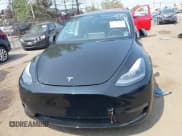 ✅ 2023 Tesla Model Y Performance • VIN: 7SAYGDEF0PF925203 • Lot: 42901669. Wystawiony na IAAI z przebiegiem Nie podano. Bezpłatny archiwum sprzedaży aukcyjnych z USA i szczegółowy raport historii pojazdu na DreamBid. Zdjęcie 12.
