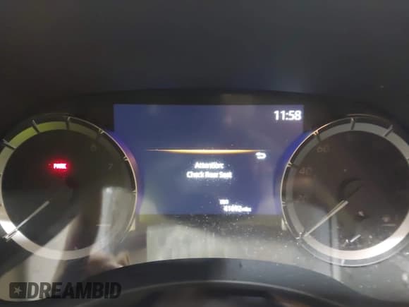 ✅ 2024 Toyota Highlander LE • VIN: 5TDKDRBH1RS541475 • Lot: 43758462. Listed on IAAI with 41,092 mi. Free auction sales archive from the USA and detailed vehicle history report at DreamBid. Image 7.