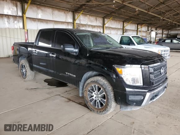 ✅ 2021 Nissan Titan SV • VIN: 1N6AA1ED2MN524775 • Lot: 71698905. Wystawiony na Copart z przebiegiem 40 598 mil. Bezpłatny archiwum sprzedaży aukcyjnych z USA i szczegółowy raport historii pojazdu na DreamBid. Zdjęcie 4.