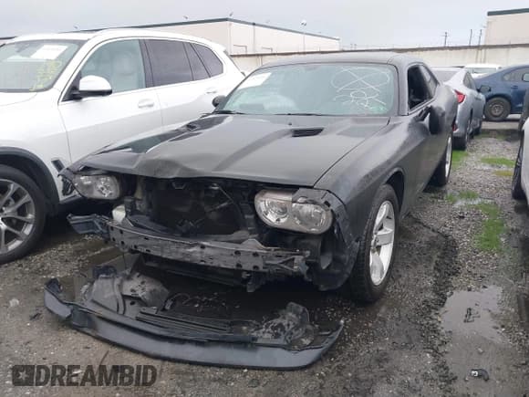 ✅ 2014 Dodge Challenger SXT • VIN: 2C3CDYAG3EH172493 • Lot: 41228144. Wystawiony na IAAI z przebiegiem 66 245 mil. Bezpłatny archiwum sprzedaży aukcyjnych z USA i szczegółowy raport historii pojazdu na DreamBid. Zdjęcie 13.
