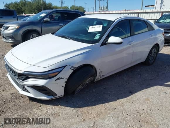 2024 Hyundai Elantra SEL с VIN KMHLM4DG6RU722316, выставлен на аукционе IAAI как лот 43581060 с пробегом 29 298 миль миль и . История ставок и продаж доступна на DreamBid. Изображение 2.