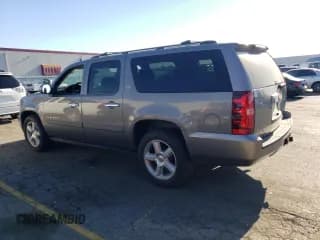 ✅ 2007 Chevrolet Suburban LT • VIN: 1GNFK16387J404445 • Lot: 73716864. Wystawiony na Copart z przebiegiem 182 417 mil. Bezpłatny archiwum sprzedaży aukcyjnych z USA i szczegółowy raport historii pojazdu na DreamBid. Zdjęcie 2.