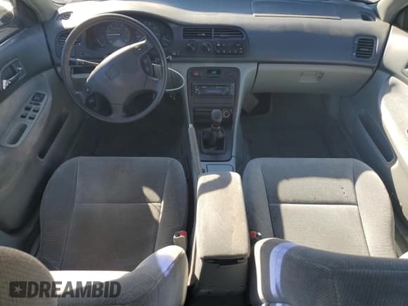 ✅ 1997 Honda Accord LX • VIN: 1HGCD553XVA135913 • Лот: 74667794. Опубликован ранее на Copart с пробегом 176 927 миль. Бесплатный доступ к архиву аукционных продаж из США и подробный отчёт об истории автомобиля на DreamBid. Изображение 8.