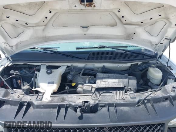 ✅ 2016 Chevrolet Express Cargo • VIN: 1GCWGAFF9G1131942 • Lot: 42579254. Listed on IAAI with 165,661 mi. Free auction sales archive from the USA and detailed vehicle history report at DreamBid. Image 10.