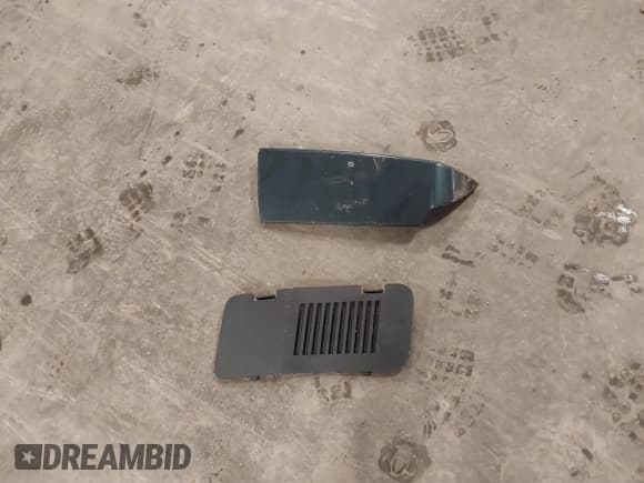 ✅ 2011 Toyota RAV4 Limited • VIN: 2T3DK4DV6BW045404 • Lot: 41052665. Listed on IAAI with 160,690 mi. Free auction sales archive from the USA and detailed vehicle history report at DreamBid. Image 12.