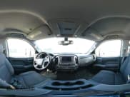 ✅ 2018 Chevrolet Silverado 2500HD LT • VIN: 1GC1KVEY3JF287701 • Lot: 42992874. Wystawiony na IAAI z przebiegiem 146 945 mil. Bezpłatny archiwum sprzedaży aukcyjnych z USA i szczegółowy raport historii pojazdu na DreamBid. Zdjęcie 18.