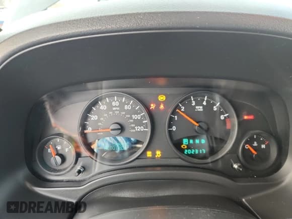 ✅ 2009 Jeep Patriot Sport • VIN: 1J8FT28B39D196372 • Lot: 92862195. Wystawiony na Copart z przebiegiem 202 317 mil. Bezpłatny archiwum sprzedaży aukcyjnych z USA i szczegółowy raport historii pojazdu na DreamBid. Zdjęcie 9.