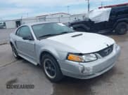 ✅ 2001 Ford Mustang Standard • VIN: 1FAFP40471F190366 • Lot: 42347598. Listed on IAAI with 168,851 mi. Free auction sales archive from the USA and detailed vehicle history report at DreamBid. Image 1.
