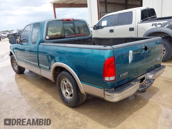 ✅ 1997 Ford F-150 • VIN: 1FTDX1761VKD08304 • Lot: 42643750. Listed on IAAI with 126,247 mi. Free auction sales archive from the USA and detailed vehicle history report at DreamBid. Image 3.