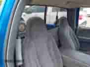 2000 Dodge Dakota with VIN 1B7FL26X1YS799143, listed as a IAAI auction lot 42303206 with 148,576 mi miles and . Bid and sale history available at DreamBid. Image 8.