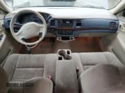 ✅ 2003 Chevrolet Impala • VIN: 2G1WF52E839183083 • Lot: 92051695. Wystawiony na Copart z przebiegiem 166 868 mil. Bezpłatny archiwum sprzedaży aukcyjnych z USA i szczegółowy raport historii pojazdu na DreamBid. Zdjęcie 8.