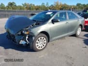 ✅ 2012 Toyota Camry LE • VIN: 4T1BF1FK4CU621076 • Лот: 43570183. Опубликован ранее на IAAI с пробегом 170 574 миль. Бесплатный доступ к архиву аукционных продаж из США и подробный отчёт об истории автомобиля на DreamBid. Изображение 2.