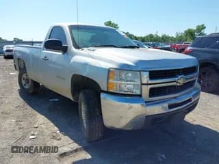 ✅ 2010 Chevrolet Silverado 2500HD Work Truck • VIN: 1GC3KVBG8AF151391 • Lot: 42634259. Listed on IAAI with 311,578 mi. Free auction sales archive from the USA and detailed vehicle history report at DreamBid. Image 1.