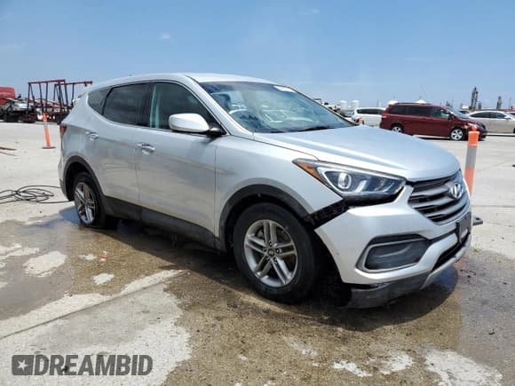 ✅ 2018 Hyundai Santa Fe 2.4L • VIN: 5XYZT3LB7JG540857 • Лот: 54319753. Опубликован ранее на Copart с пробегом 71 931 миль. Бесплатный доступ к архиву аукционных продаж из США и подробный отчёт об истории автомобиля на DreamBid. Изображение 4.